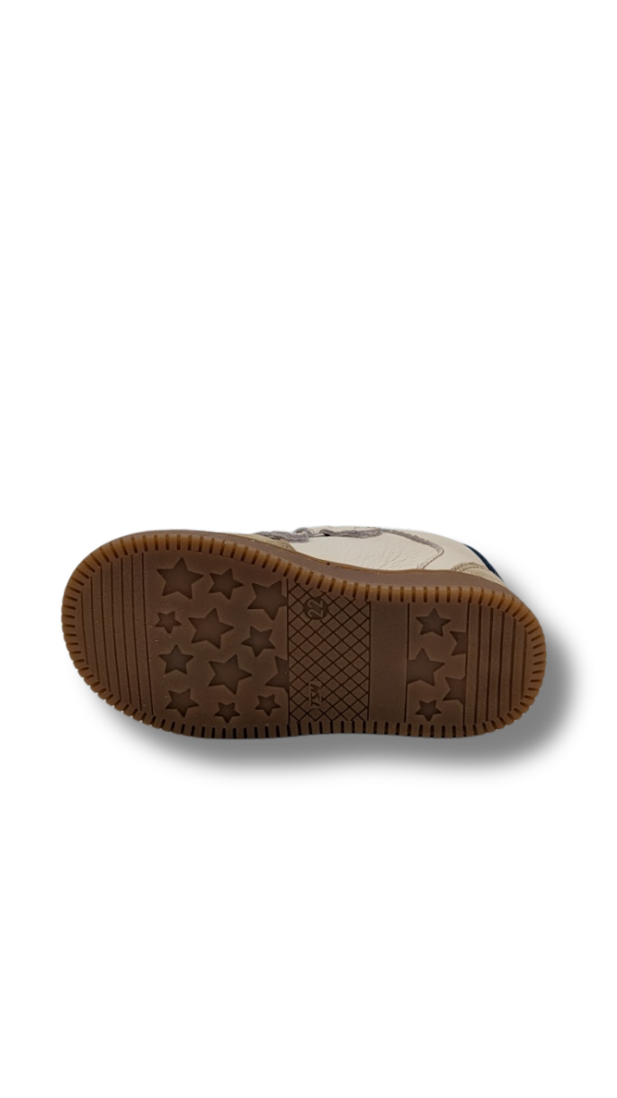 Ocra eerste sneakertje (maat 20-25)