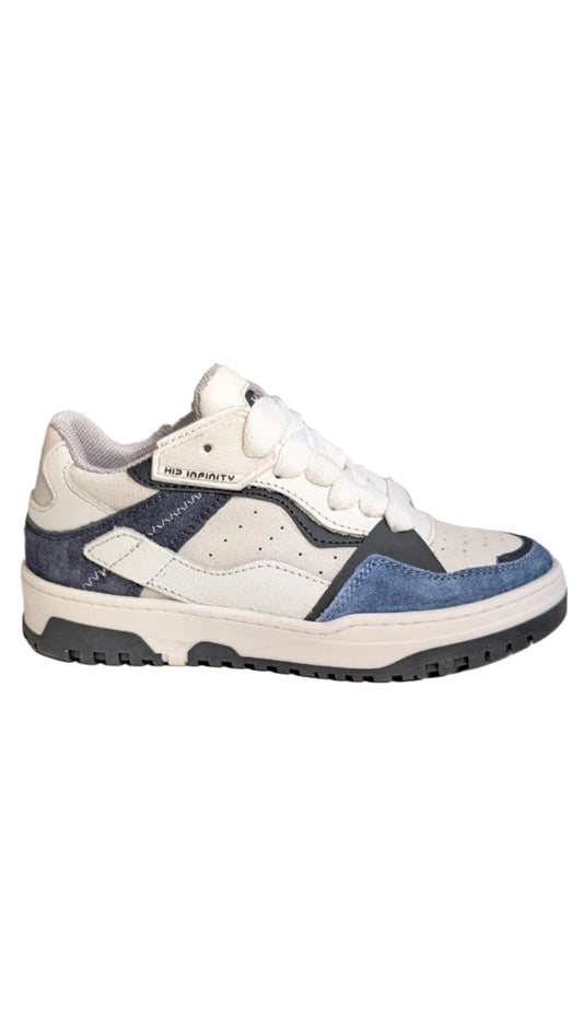 Hip sneaker jeans combi